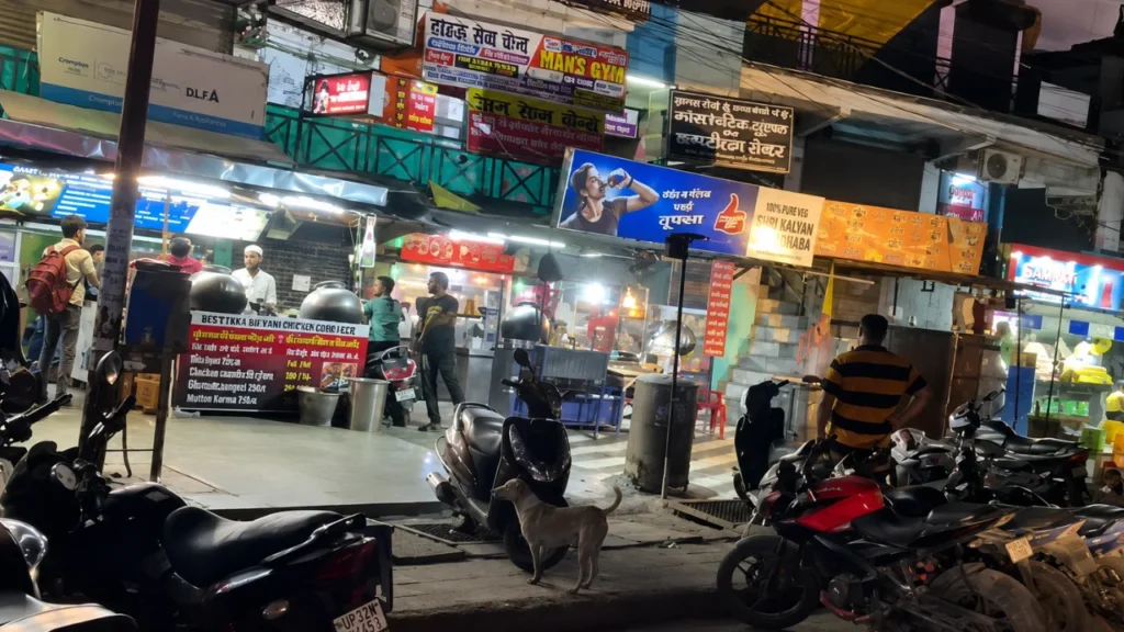 fast food stall off engineering collge chauraha jankipuram 